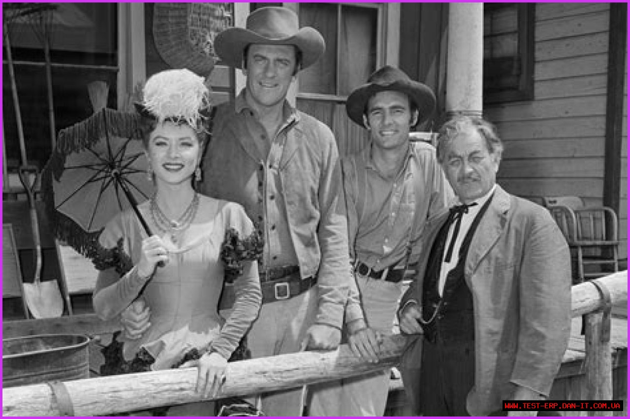 Did James Arness and Dennis Weaver get along?